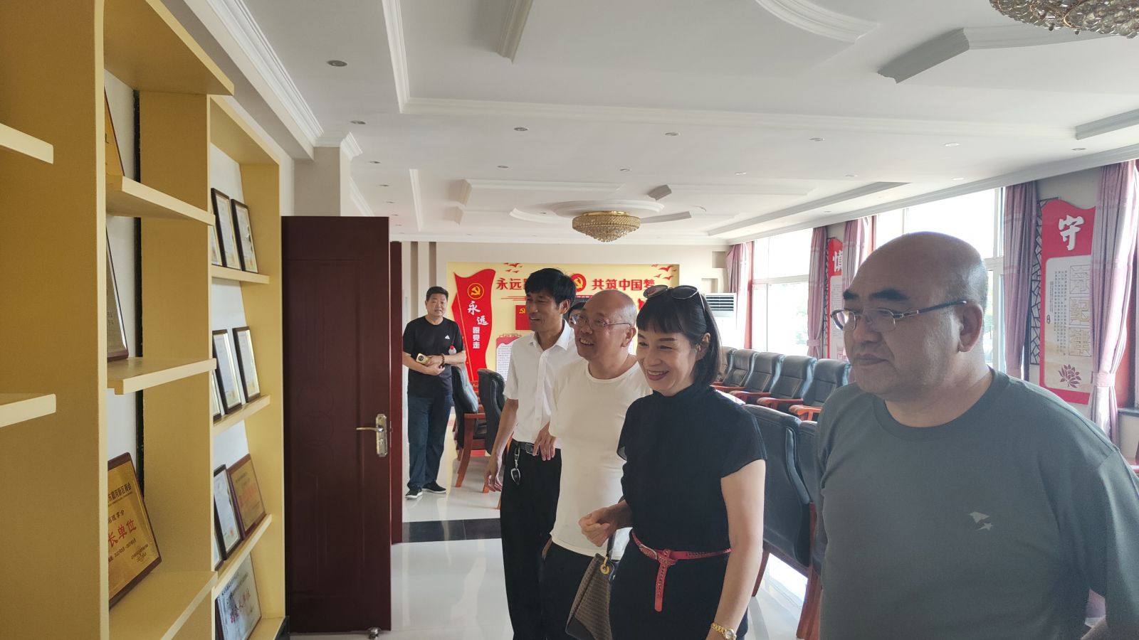 多商会到访啄木鸟漆业集团——互学互鉴 共促发展